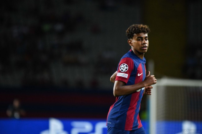 HLV Girona: Yamal bằng như Messi, cậu ấy có thể đạt được đẳng cấp đó