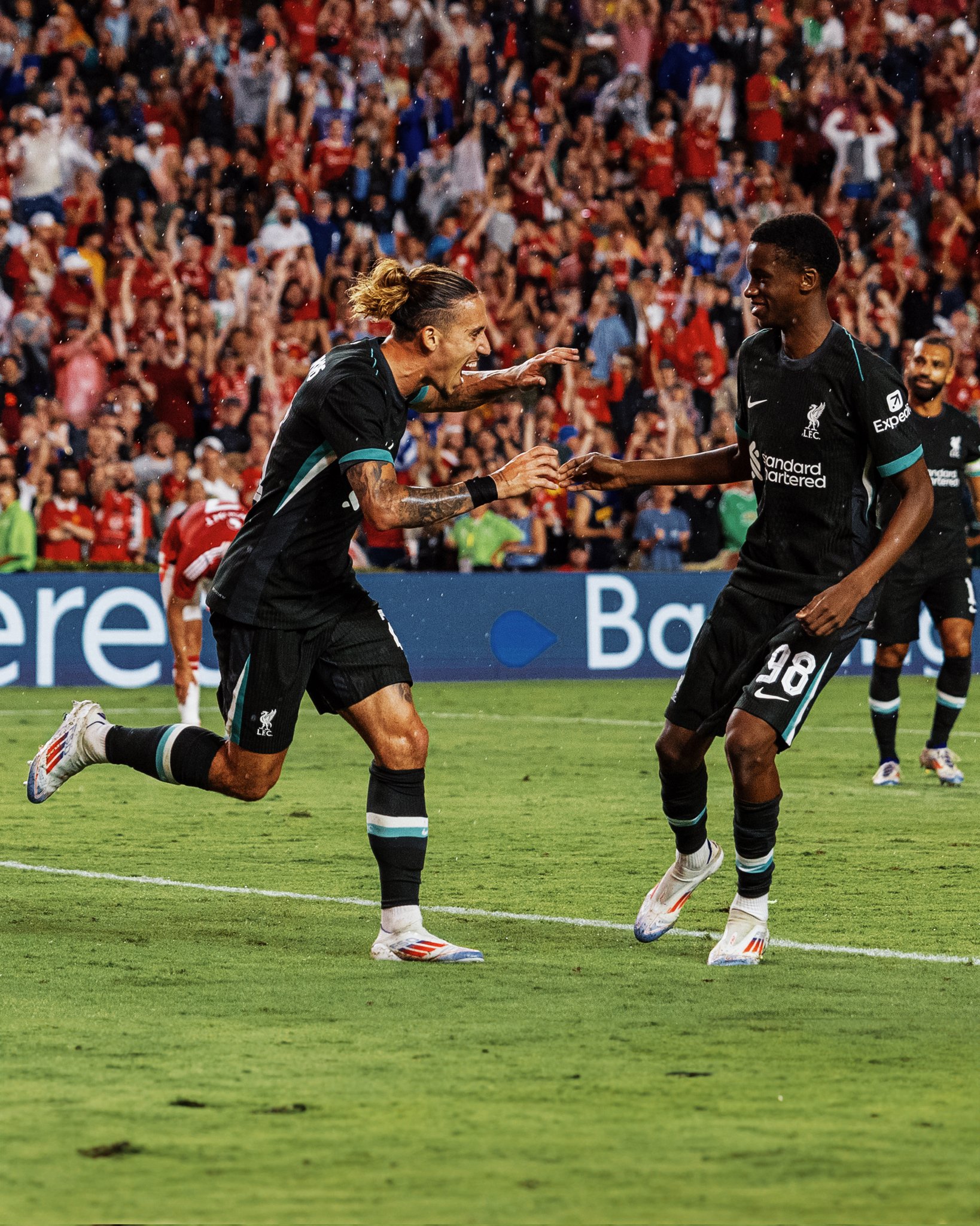 Liverpool Dominates Manchester United in Pre-Season Derby