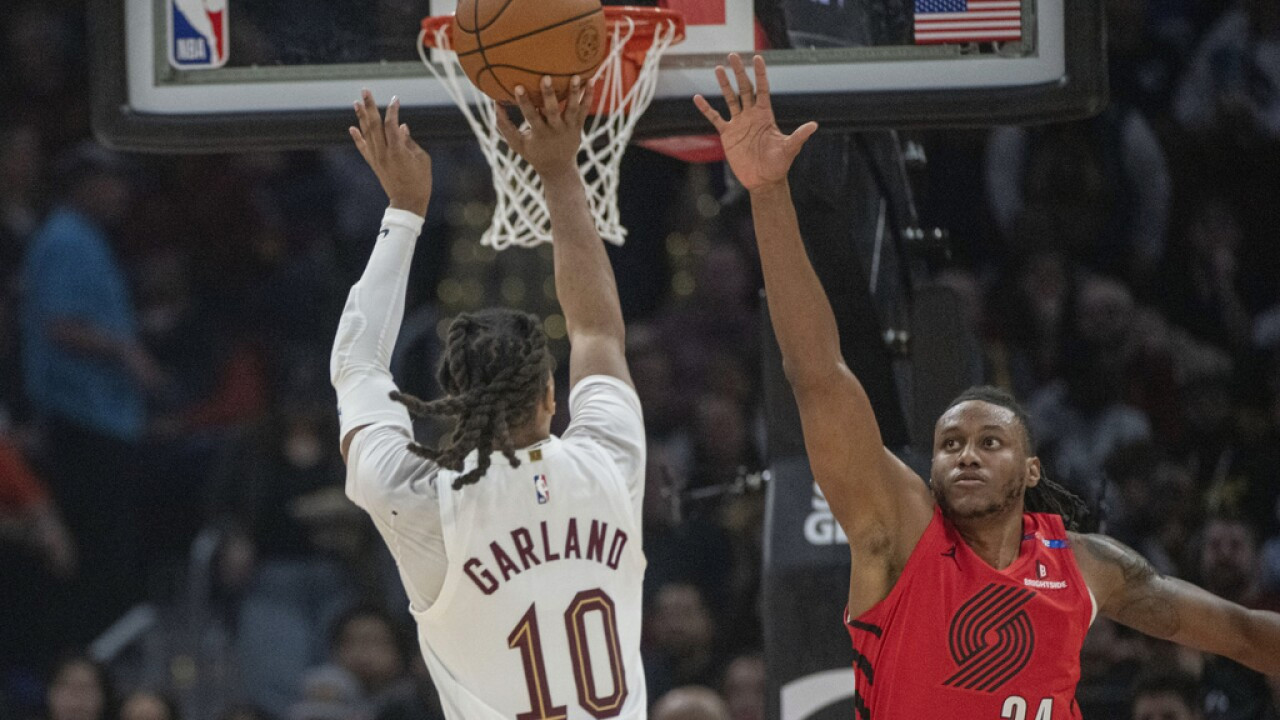 ​Cavaliers kéo dài chuỗi thắng lên 10 trận, hạ Trail Blazers 133-129 sau hiệp phụ