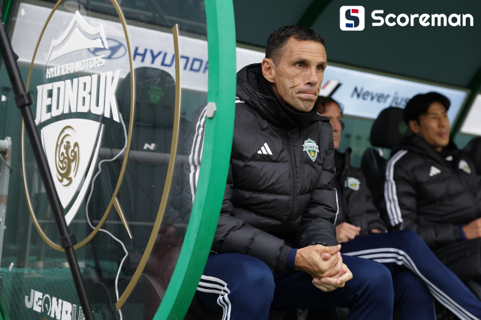 전북, 김천에 2-1 역전승...포옛 감독 K리그 데뷔전 승리