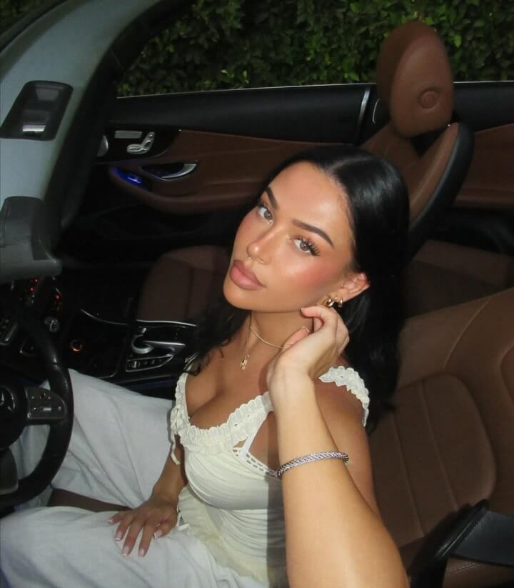 Bellingham 22 tuổi khoe ảnh chúc mừng sinh nhật bạn gái 28 tuổi: Chúc mừng sinh nhật 💚🥳