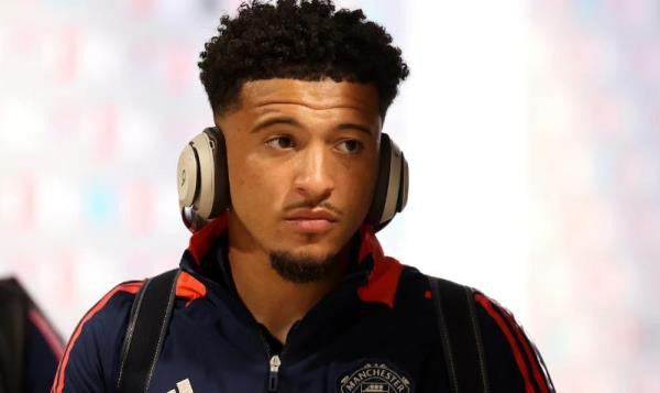 ​Chelsea gây sốc với đề nghị trao đổi Sterling lấy Sancho, liệu Man United có đồng ý?