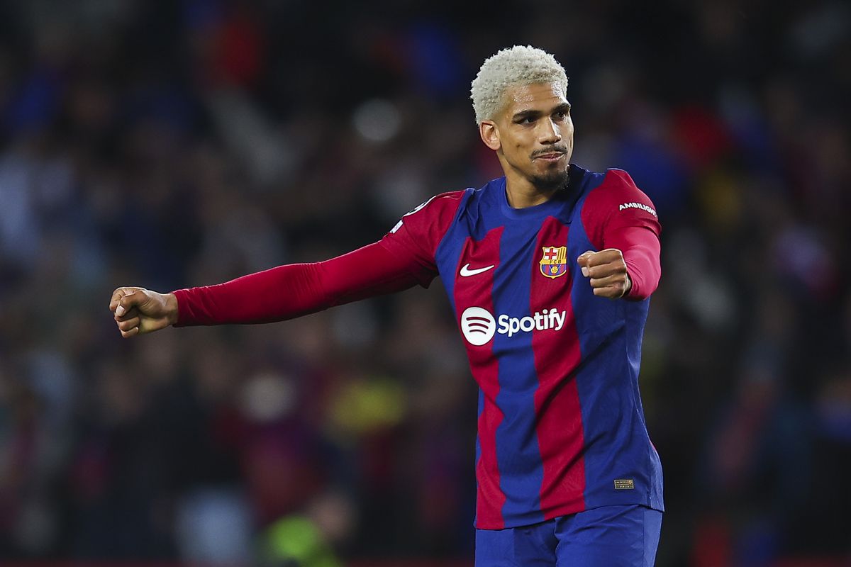 5 đội trưởng mùa giải mới của Barca đã xác định: Không có cái tên Lewandowski