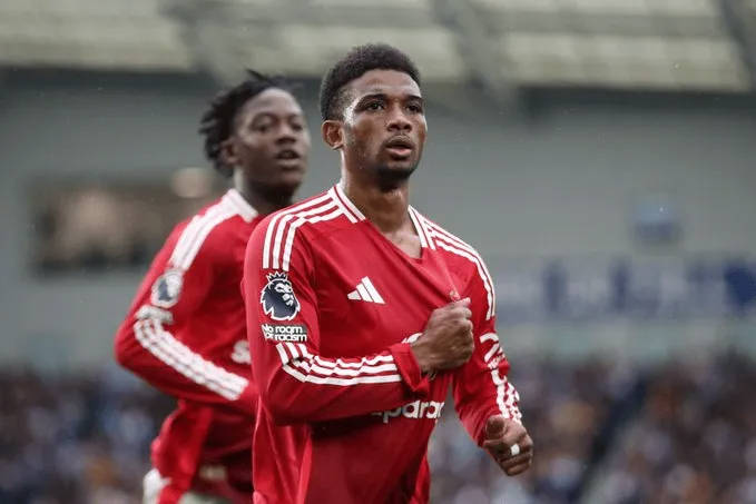 Lại thêm một cầu thủ chấn thương! Amad Diallo rút khỏi ĐTQG Bờ Biển Ngà, trở về Manchester United để kiểm tra y tế