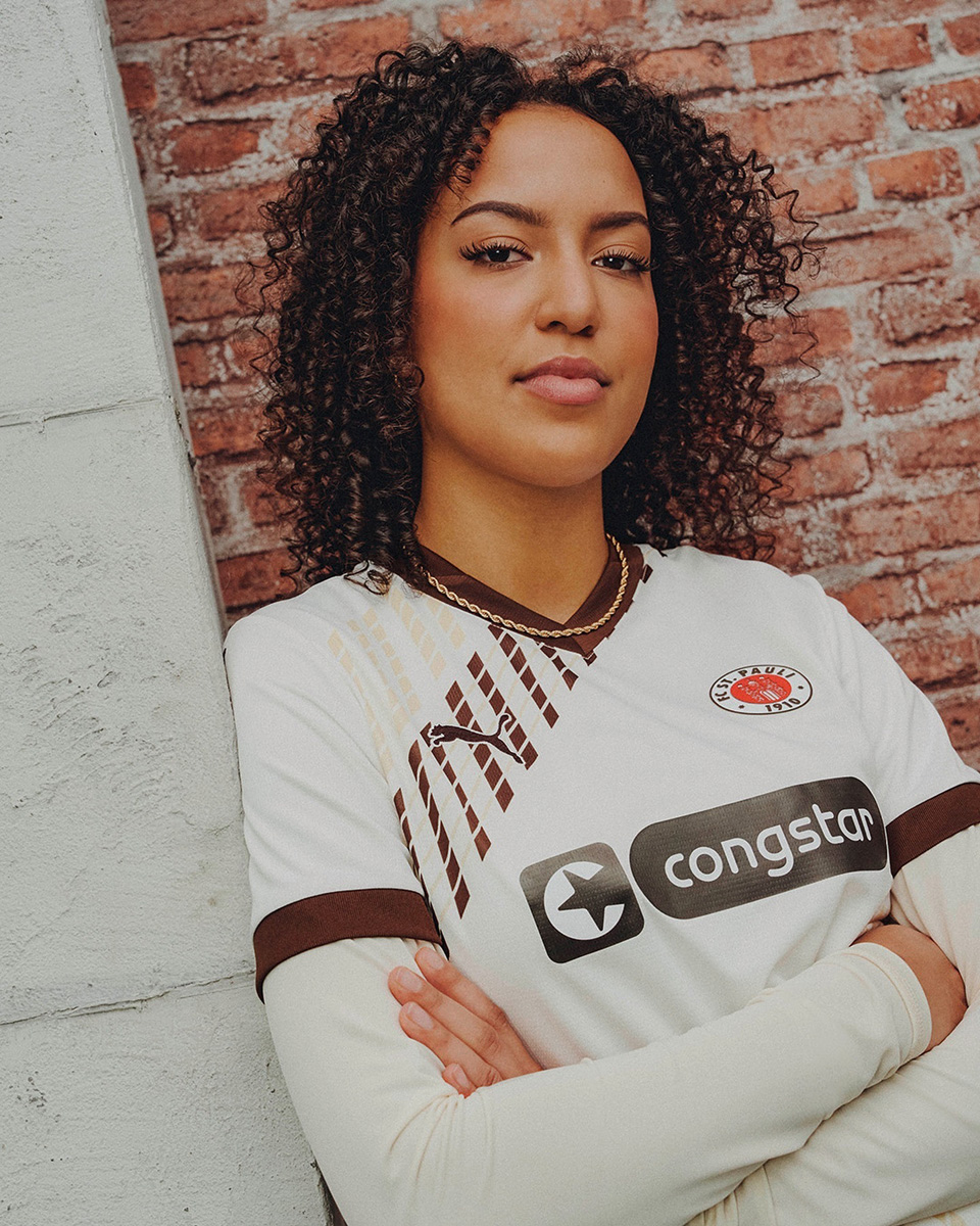 Áo đấu sân khách St. Pauli cho mùa giải 2024-25