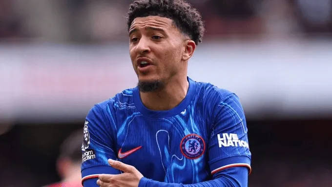 iNews: Chelsea có thể trả tiền phạt cho Man United để từ chối mua đứt Sancho do phong độ thiếu ổn định