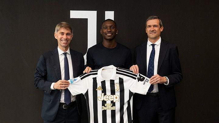 Juventus chiêu mộ tiền đạo người Pháp 27 tuổi Kolo Muani, tổng phí chuyển nhượng có thể lên tới 50 triệu euro