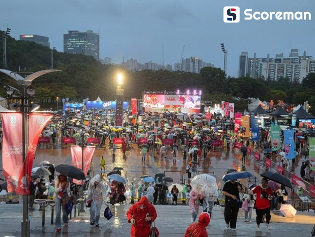 '5만 관중 이상' 예상…브라질전 앞둔 서울월드컵경기장, 킥오프 2시간 전부터 열기 후끈