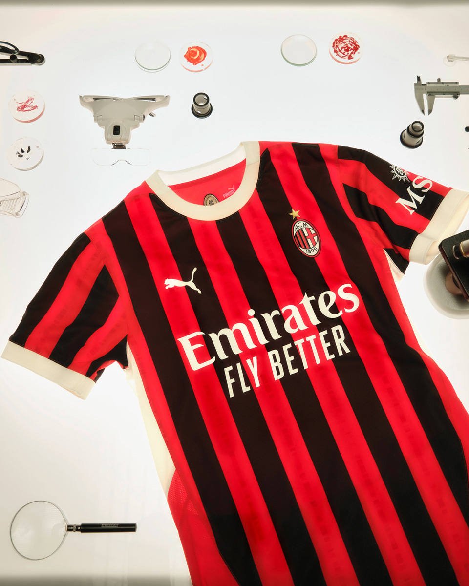 ​Áo đấu sân nhà AC Milan mùa giải 2024-25