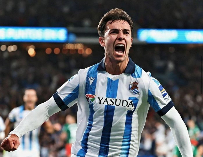 NÓNG! Martin Zubimendi từ chối đãi ngộ cực tốt từ Liverpool