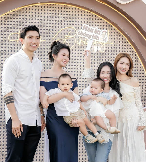 Hoà Minzy xinh đẹp tụ tập cùng hội bạn thân làng bóng đá, từng vay tiền Văn Hậu làm MV nay đã trả hết chưa?