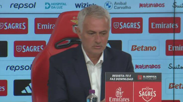 Mourinho: Chấn thương của Palmer là tin vui cho Benfica, hy vọng CĐV Chelsea chào đón tôi