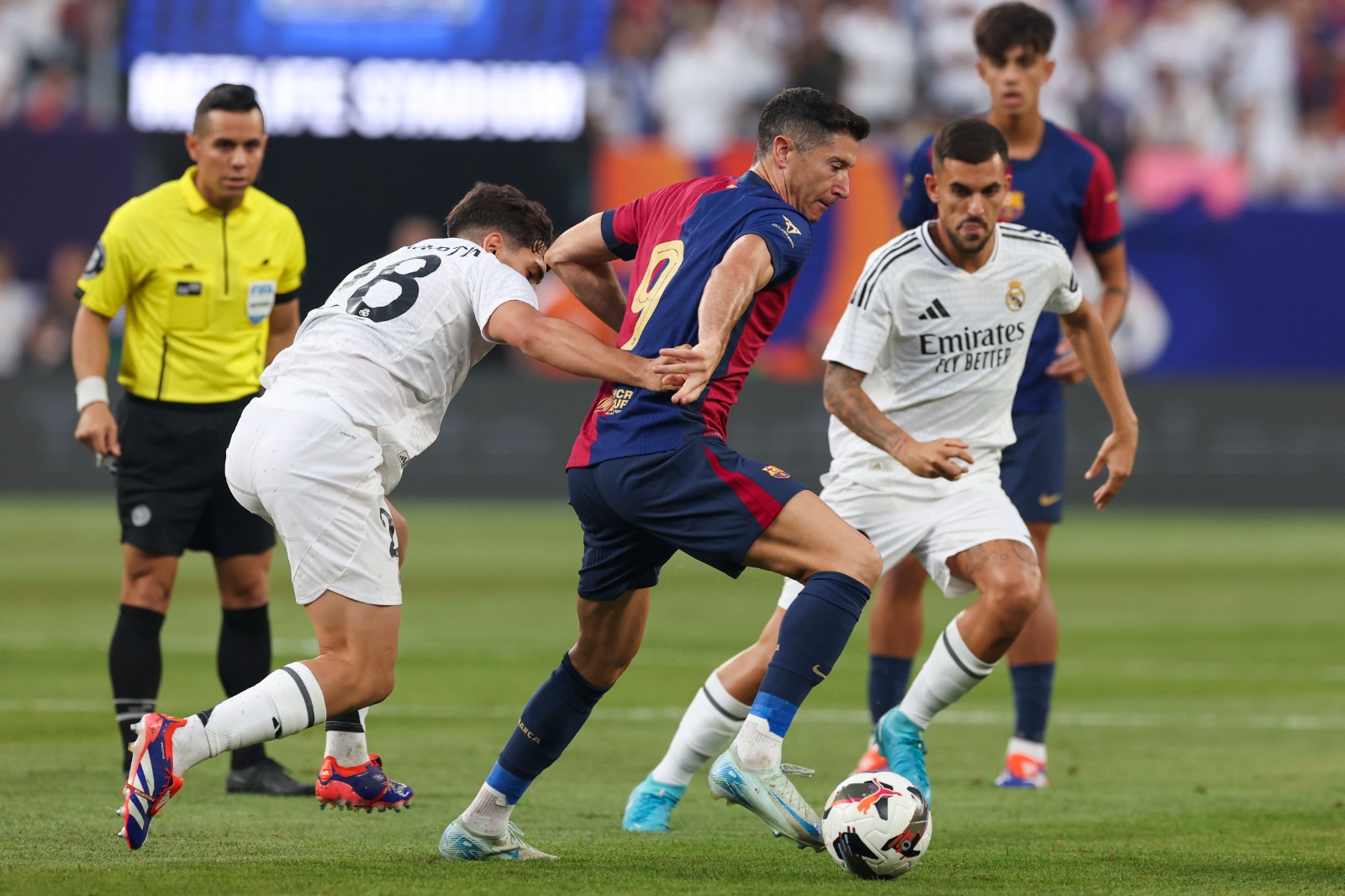 Lewandowski Criticizes Fixture Congestion for Decline in Quality