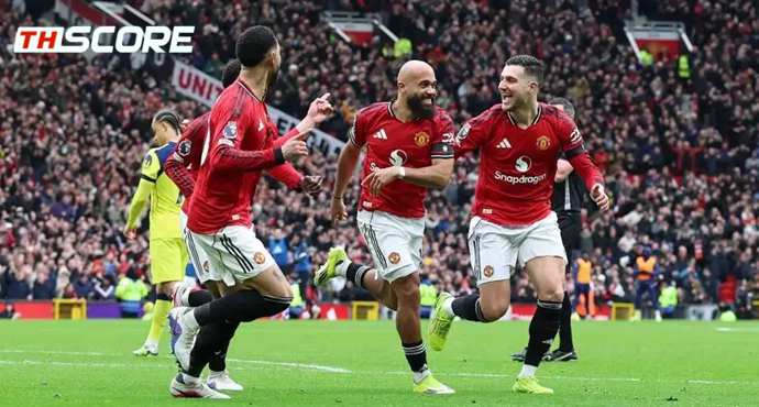 พรีเมียร์ลีก - แมนยู 2-0 ท็อตแน่ม