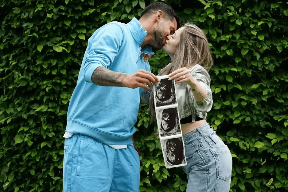 Derby Bắc London sắp bắt đầu, The Sun giới thiệu thành viên WAGs của Tottenham và Arsenal