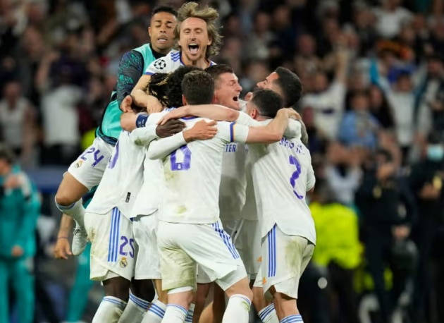 Ancelotti phải làm gì khi hàng thủ Real bị 'xóa sổ'?