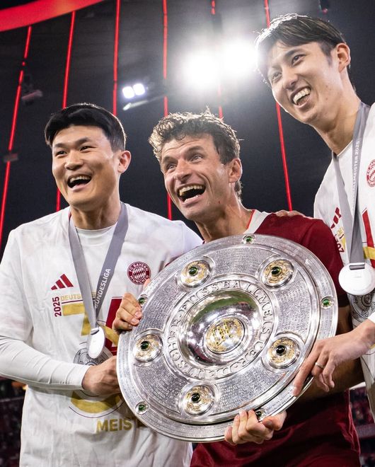 뮐러, 17년 만에 뮌헨과 작별→ MLS 밴쿠버 입단