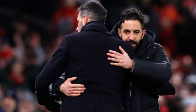 Van Nistelrooy Chỉ Trích Man United Sau Bàn Thắng Việt Vị