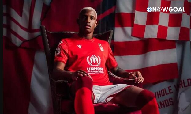 ​Manchester United offered the chance to sign Danilo