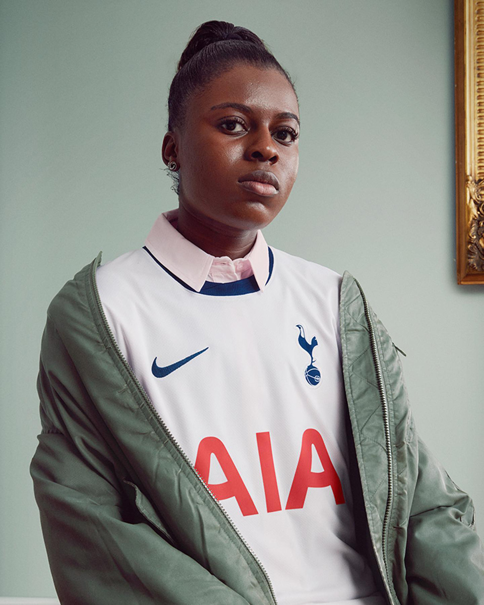​Áo đấu sân nhà Tottenham Hotspur cho mùa giải 2024-25