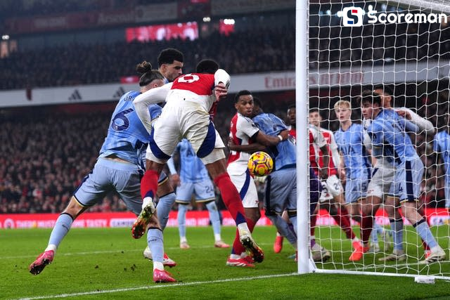 토트넘, '북런던 더비' 서 1-2 역전패→13위로 추락