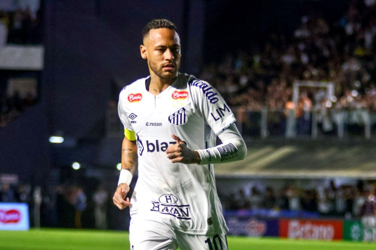 ESPN: Neymar tập luyện có bóng đầu tiên sau phẫu thuật, dự kiến có tên trong danh sách thi đấu trước São Paulo ngày 4/2