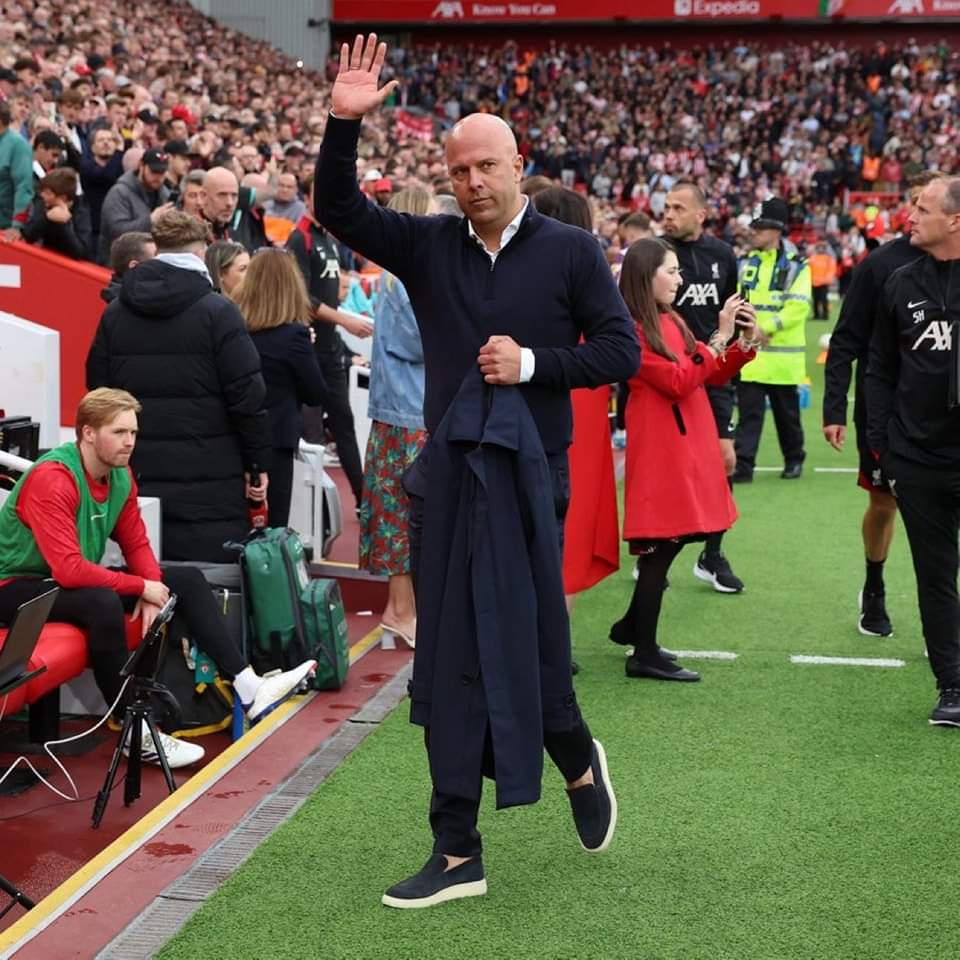 Arne Slot's Era Begins at Anfield with Victory Over Brentford