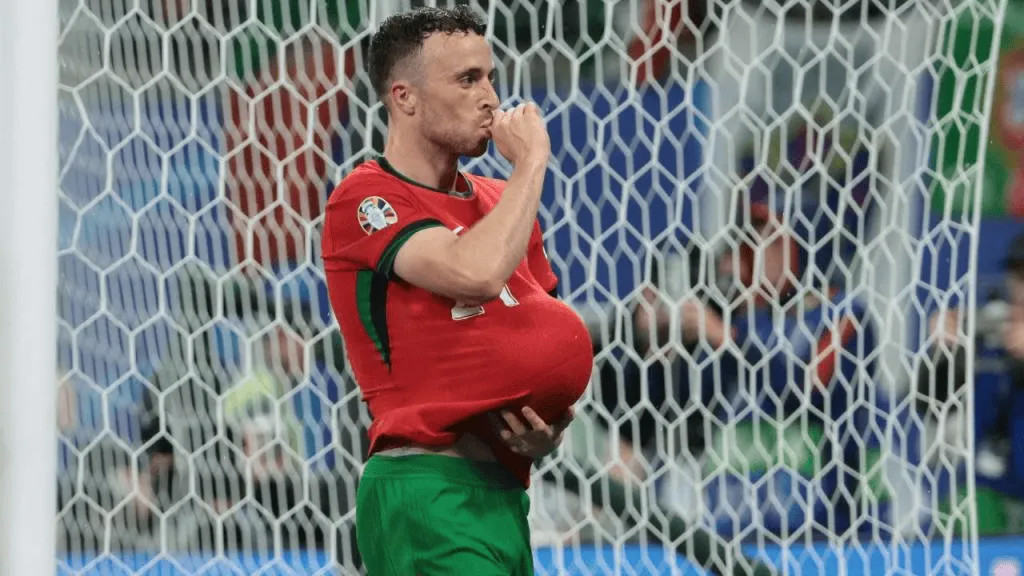 Jota nói về Ronaldo: Bồ Đào Nha luôn cần ghi bàn, chúng ta đều biết Ronaldo giỏi thế nào