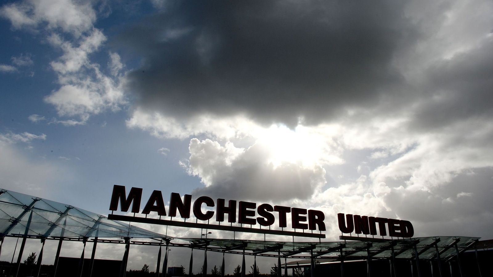 Man Utd Women Face Turbulent Times Amid Key Departures and Facility Issues