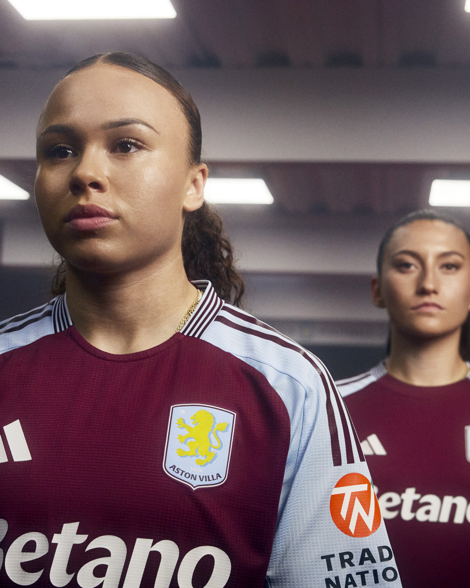 ​Áo đáu sân nhà Aston Villa cho mùa giải 2024-25