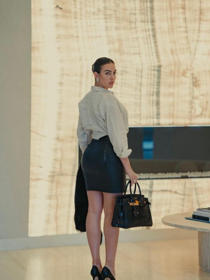 Bạn gái của Hummels khoe ảnh khí chất xinh đẹp, Georgina và Ronaldo thể hiện tình cảm