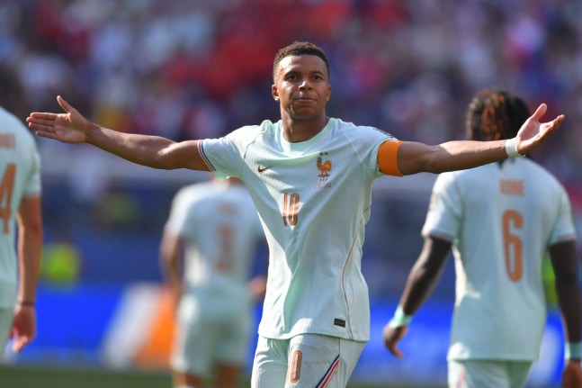 Mbappé Misses Penalty → 'Fantastic Opener'… France Beat Morocco 2-0, First to Reach the Semis