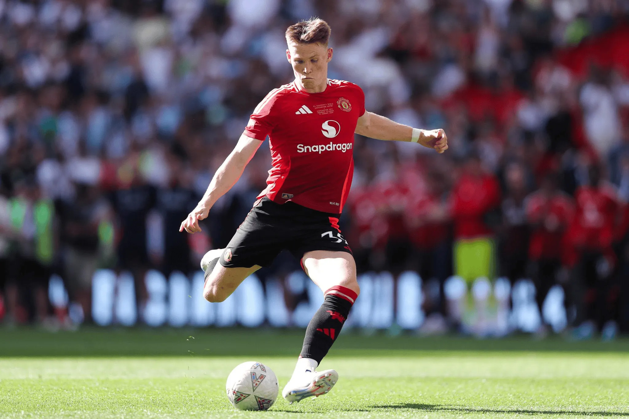 Di Marzio: Napoli muốn thuê McTominay bị Manchester United từ chối