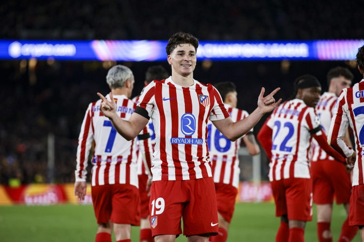 Mức lương 10 triệu euro/năm! Truyền thông Tây Ban Nha: PSG chuẩn bị chi hơn 150 triệu euro cho Julián Álvarez, Gonçalo Ramos có thể bị thanh lý