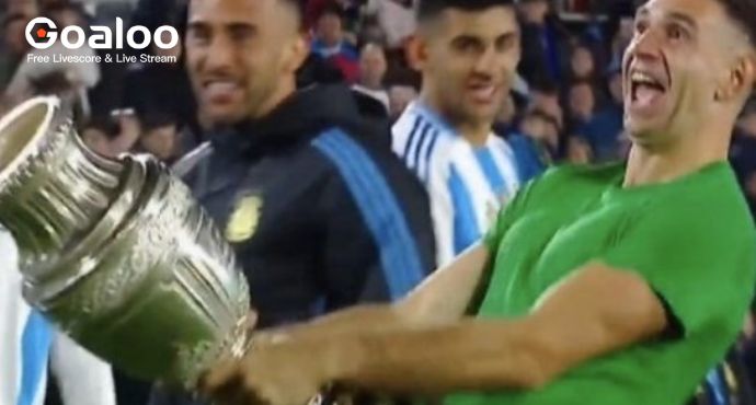 FIFA Considers Suspension for Dibu Martínez