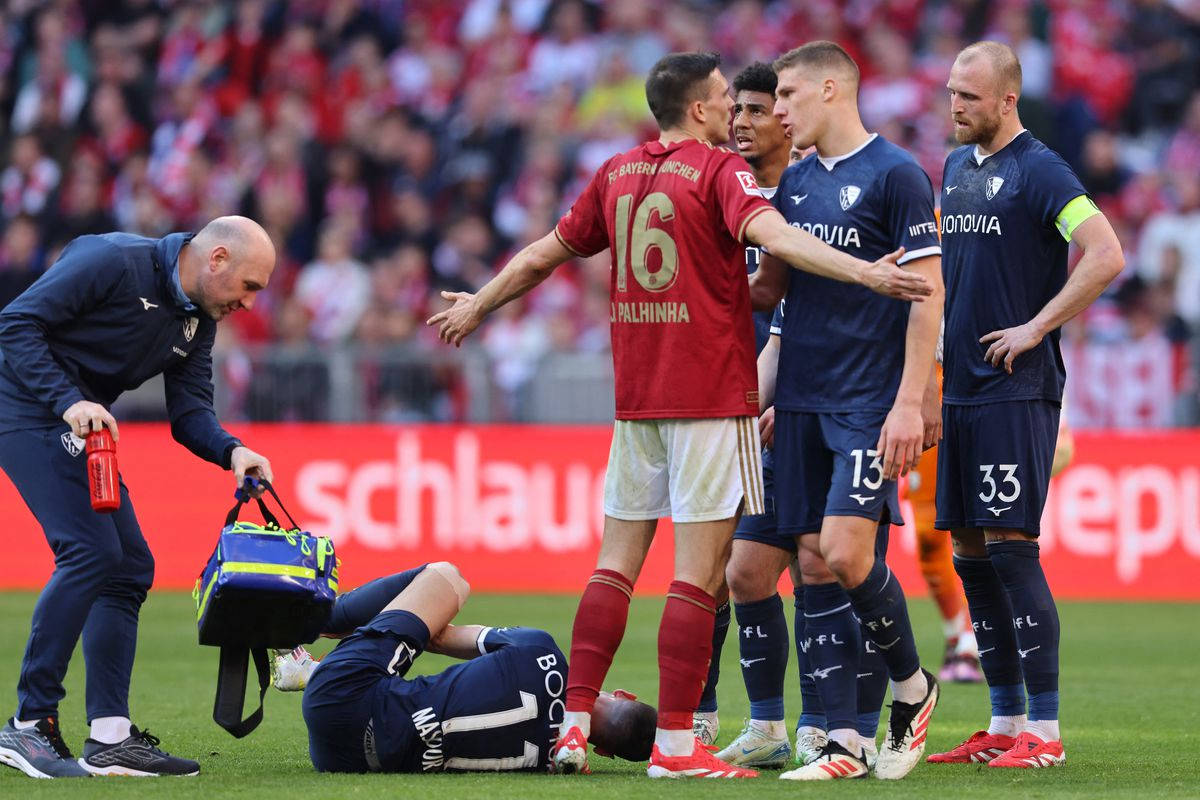 Bayern Munich 2-3 Bochum | Gnabry đá hỏng quả phạt đền, Palhinha nhận thẻ đỏ trực tiếp