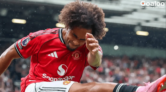 ​Former United Scout: Reds Highly Unlikely to Let Zirkzee and Mainoo Leave in January Window