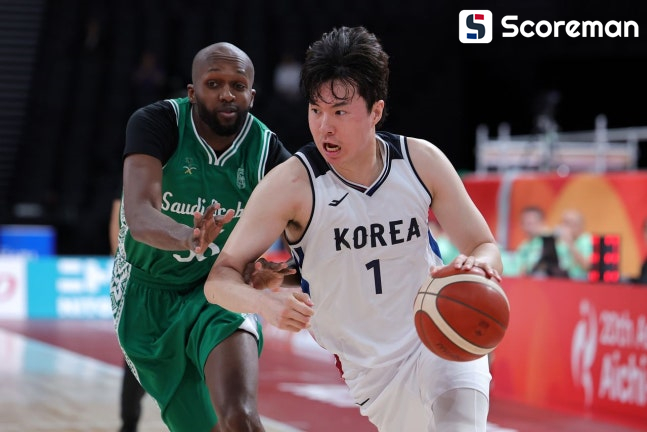 한국 남자농구 대표팀, 사우디 완파하고 한국 선수단에 첫 승전보
