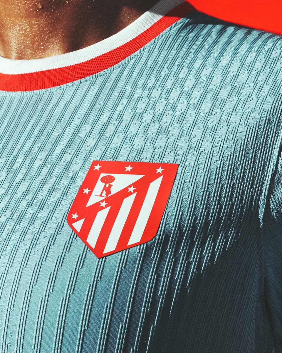 Áo đấu sân khách của Atletico Madrid cho mùai gải 2024-25