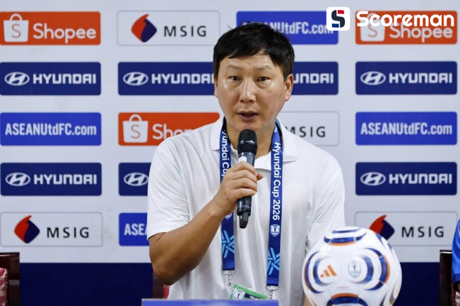 김상식호 베트남, 싱가포르와 무승부…현대컵 조 3위로 하락