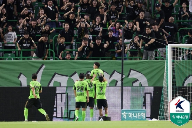 ‘이승우 1골1도움’ 전북, 포항 2-0으로 꺾고 2위 탈환…제주-울산은 득점 없이 무승부
