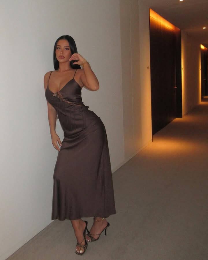 Bellingham 22 tuổi khoe ảnh chúc mừng sinh nhật bạn gái 28 tuổi: Chúc mừng sinh nhật 💚🥳