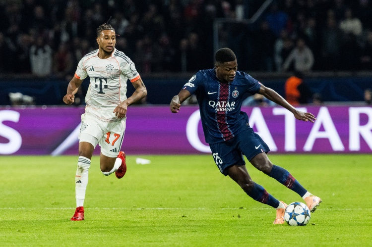 Dugarry: Chưa bao giờ thấy Mendes thảm hại đến thế. Olise thậm chí có nét giống Zidane