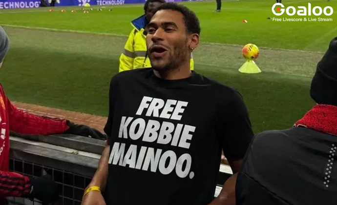 ​Mainoo's Brother Jordan Wears 