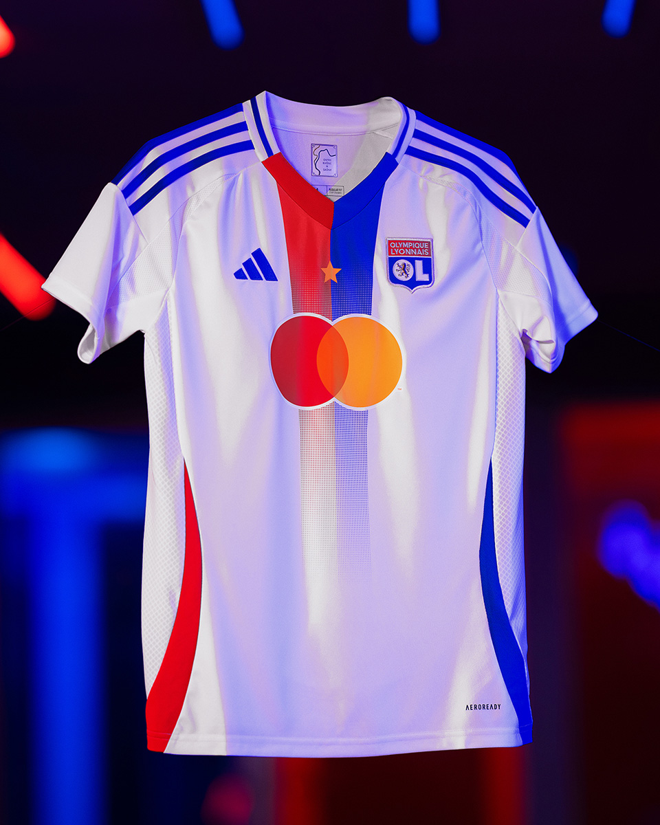 Áo sân nhà Lyon cho mùa giải 2024-25