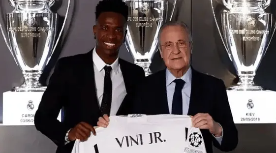 Ả Rập Xê Út có thể trả cho Vinicius 250-400 triệu euro và trả cho anh mức lương hàng năm miễn thuế là 300 triệu euro