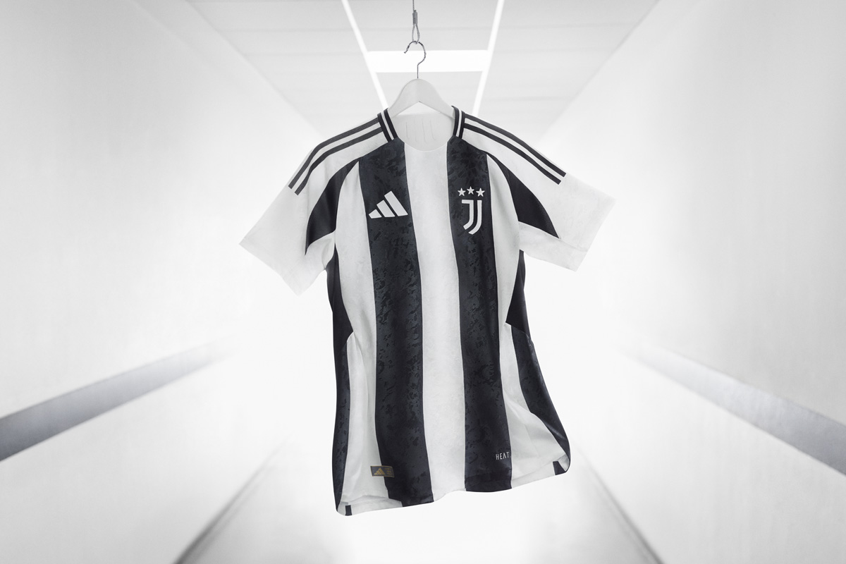 Áo đấu sân nhà Juventus cho mùa giải 2024-25