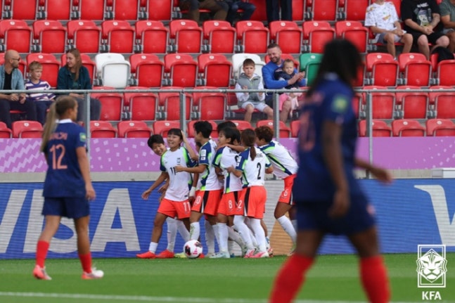 '디펜딩 챔피언' 북한, U-20 여자월드컵 첫 경기서 포르투갈 2-0 격파
