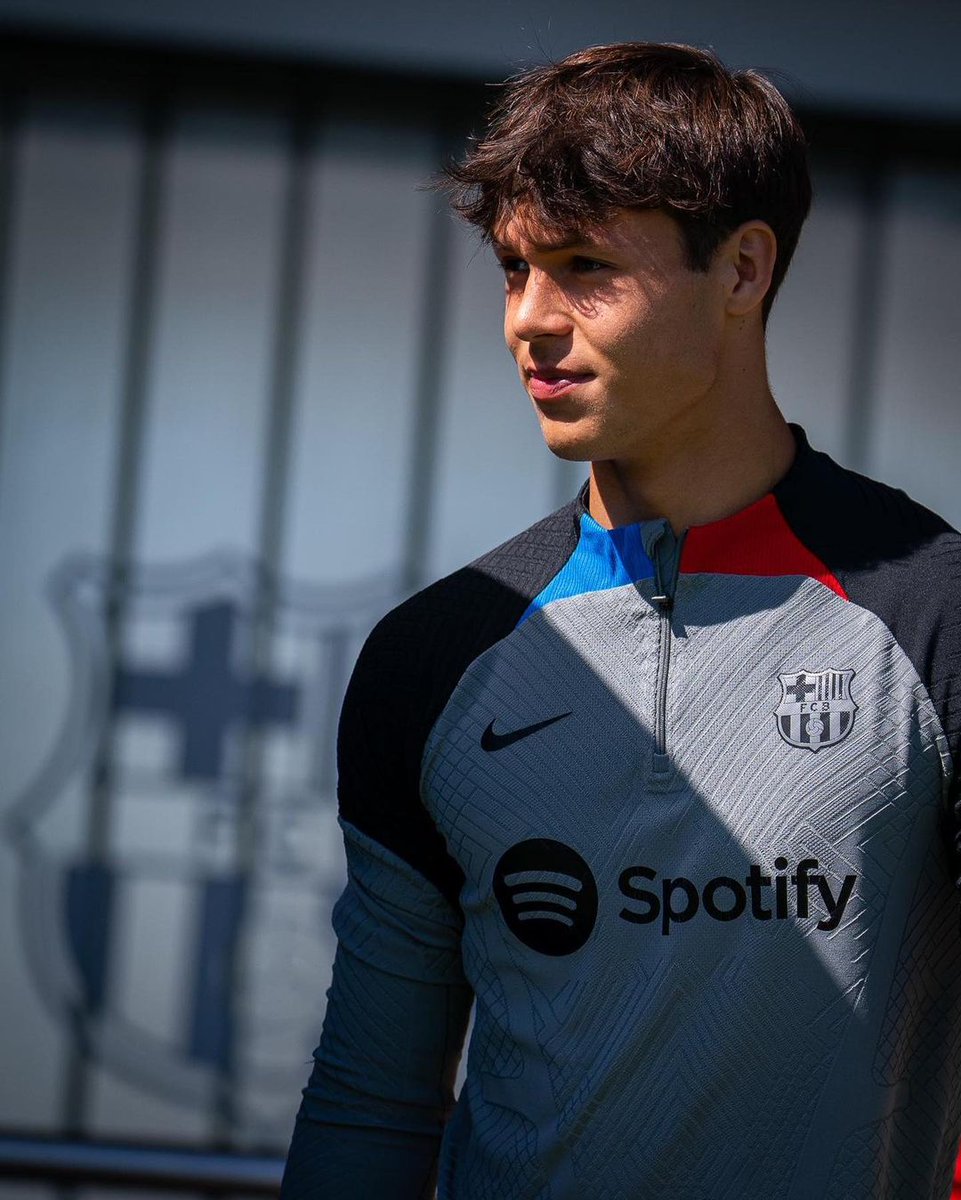 Barcelona Explores Goalkeeper Options Following Ter Stegen's Injury