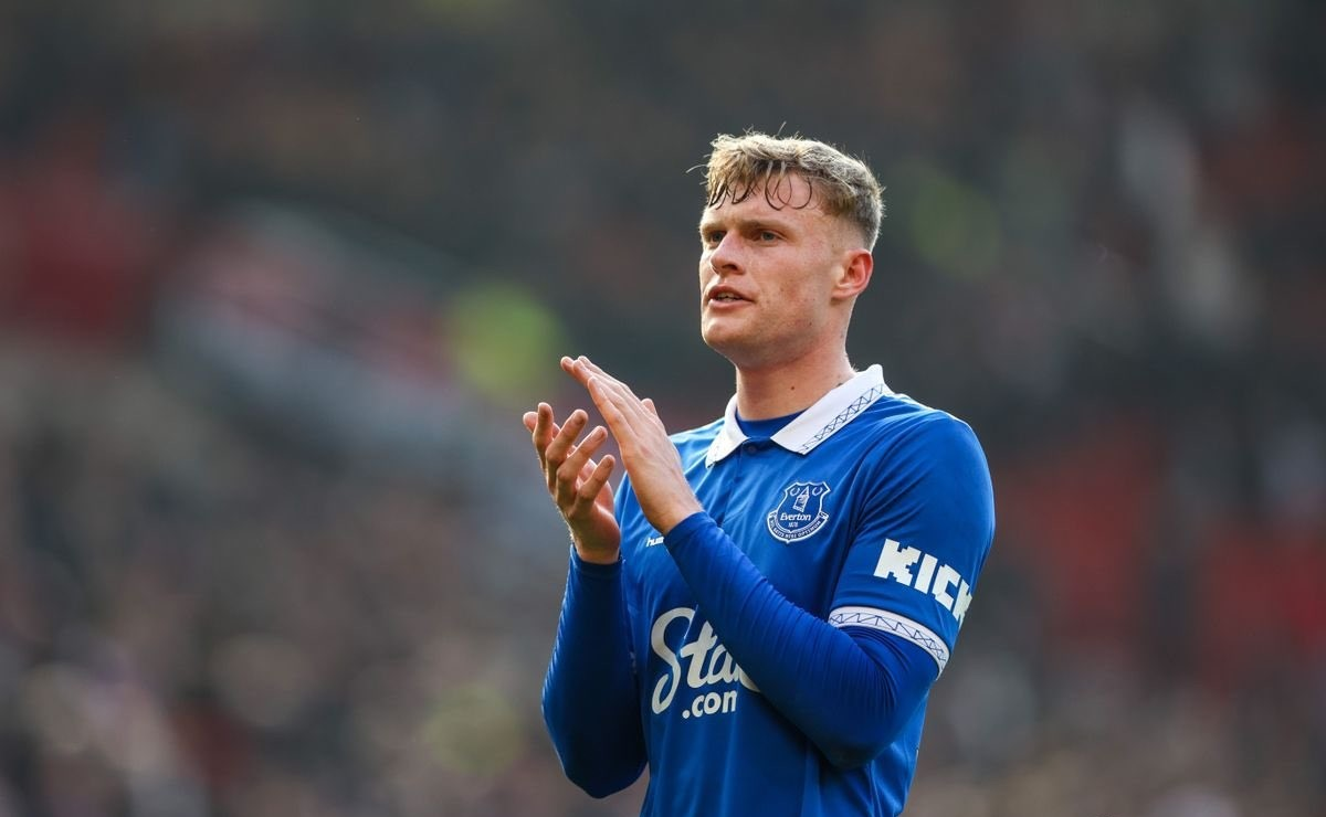 Everton will offer Branthwaite a significant pay rise to compensate for missing out on a move to Manchester United